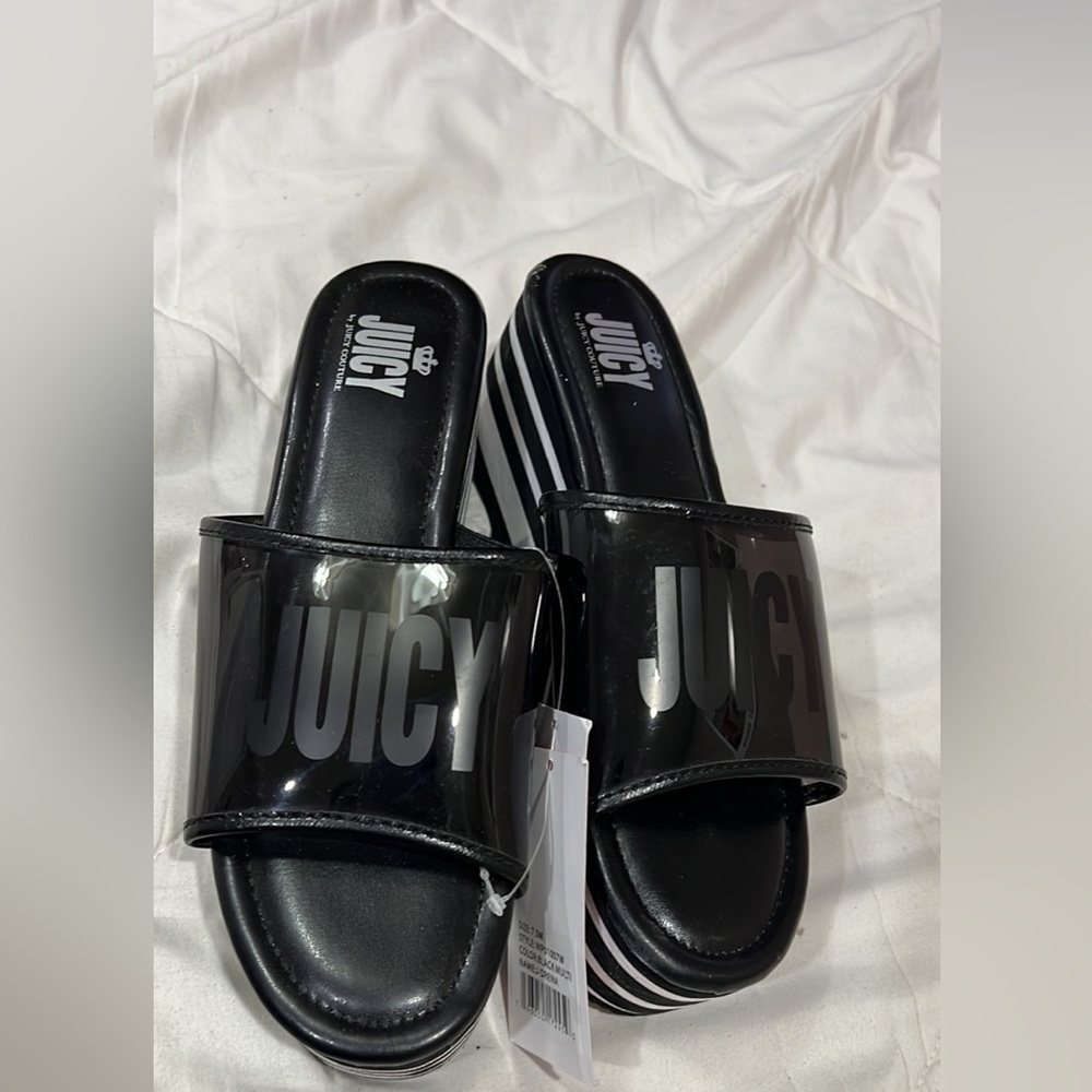 Juicy couture wedges 7.5